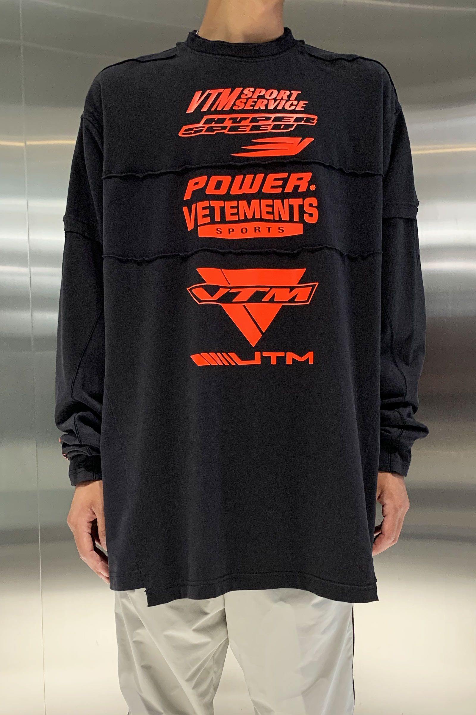 トップスvetements レーシング ロングTshirt