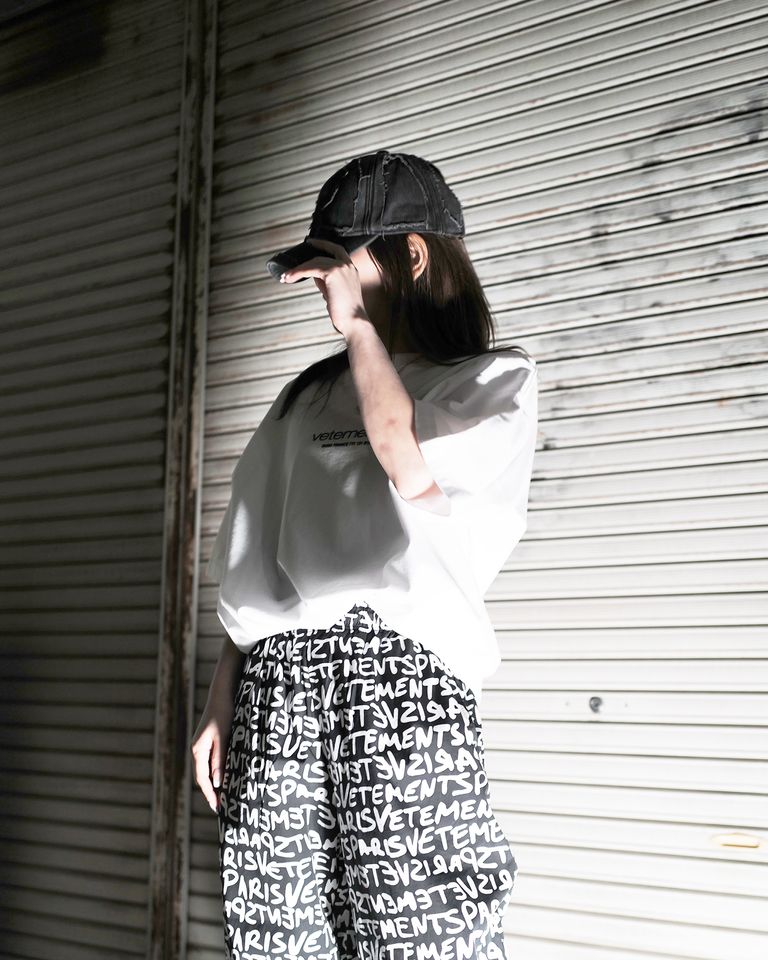 vetements error404ブラックレーシングハット