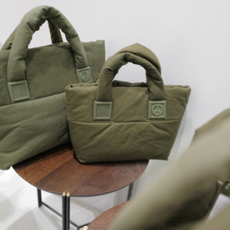 READYMADE - FLUFFY TOTE BAG M/RM-P01-0000-051/ミニトートバッグ 