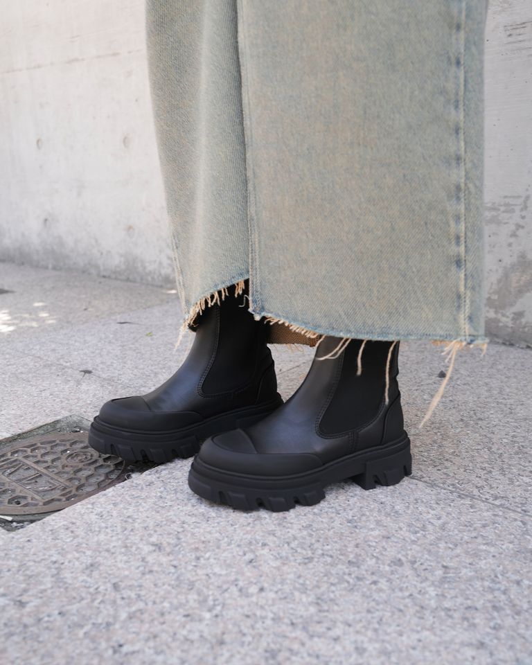 GANNI - CLEATED MID CHELSEA BOOT BLACK STITCH/S2576/ブーツ/BLACK 