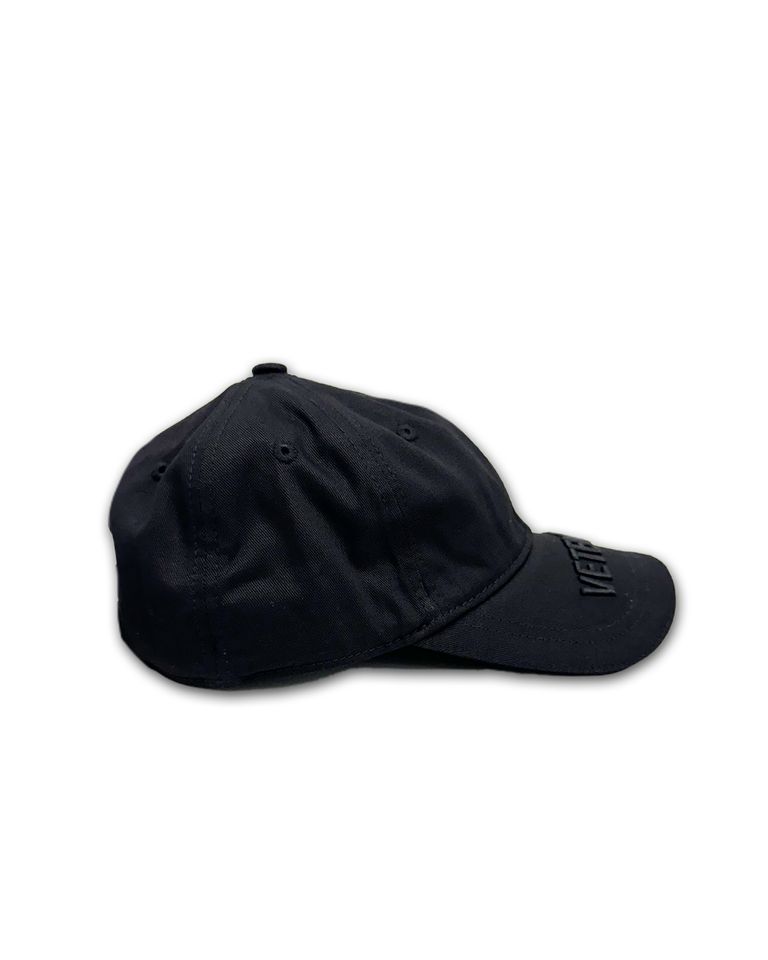 VETEMENTS - BLACKOUT LOGO CAP/UA65CA100B/キャップ/BLACKOUT | Detail