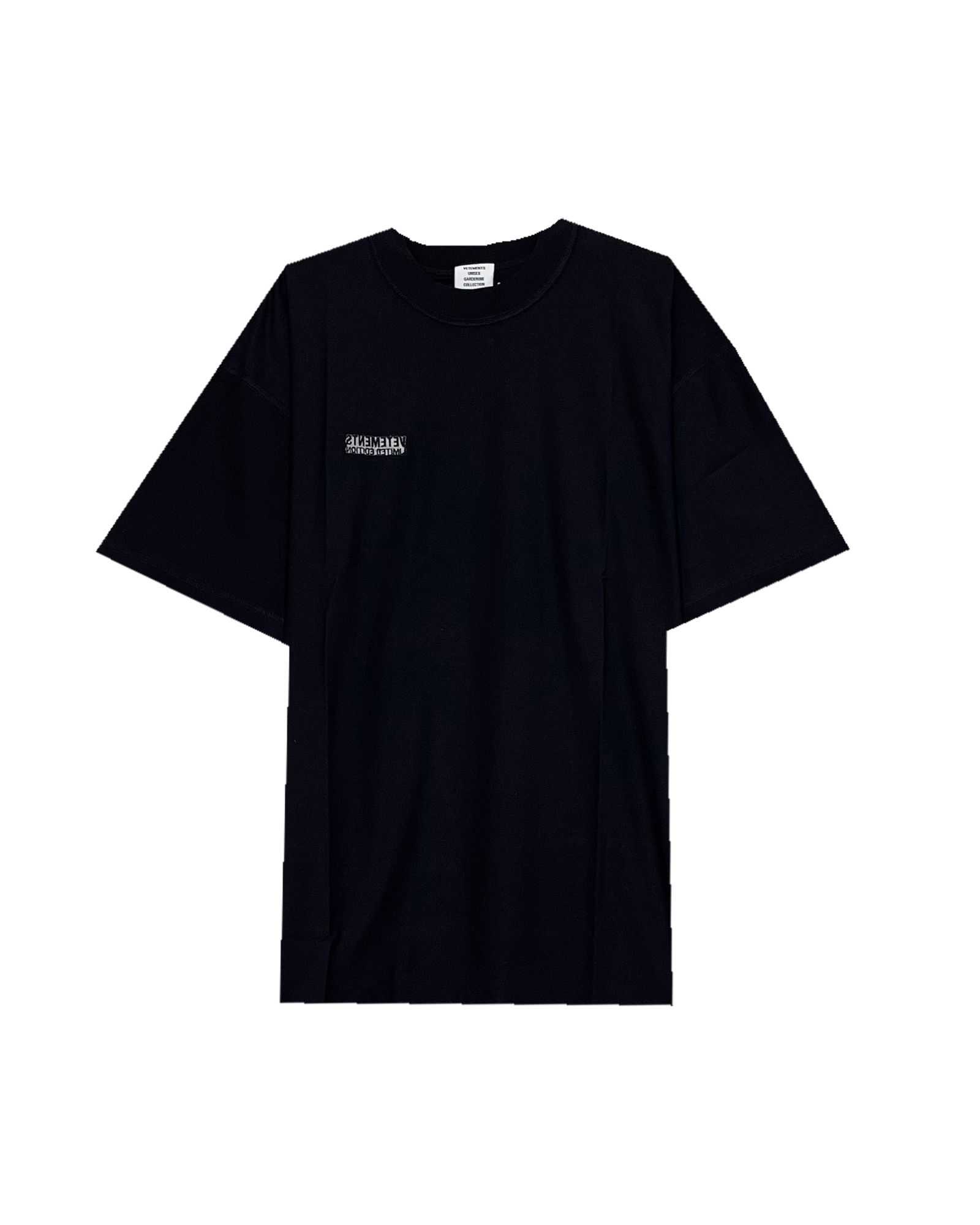 VETEMENTS - ALL BLACK INSIDE-OUT t-shirt | Detail
