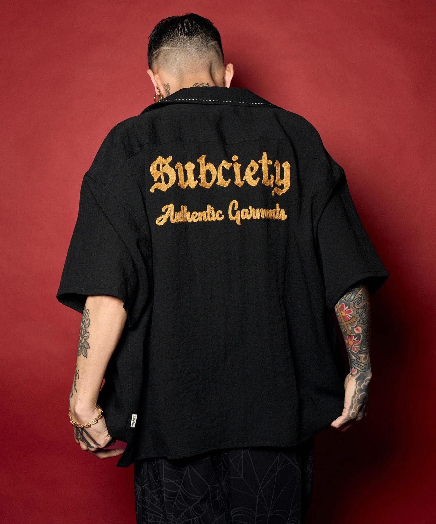 Classic chain embroidered shirt