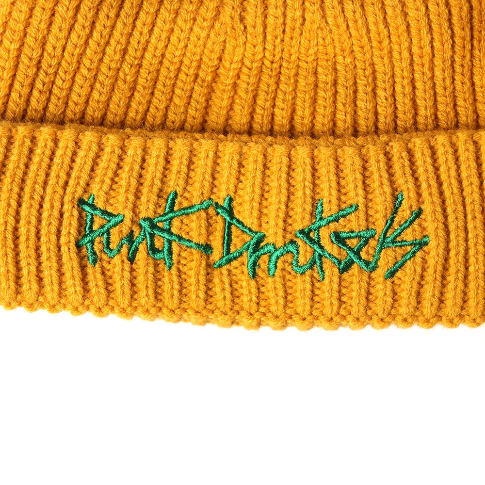 ペンで描いた様なロゴのニットCAP