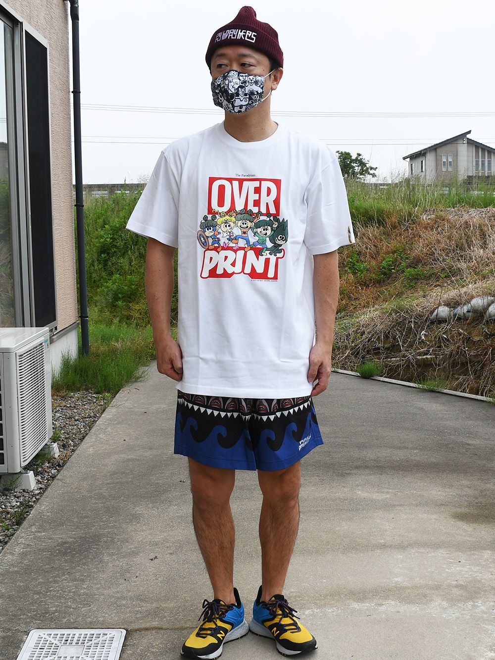 NO HEROES Tee