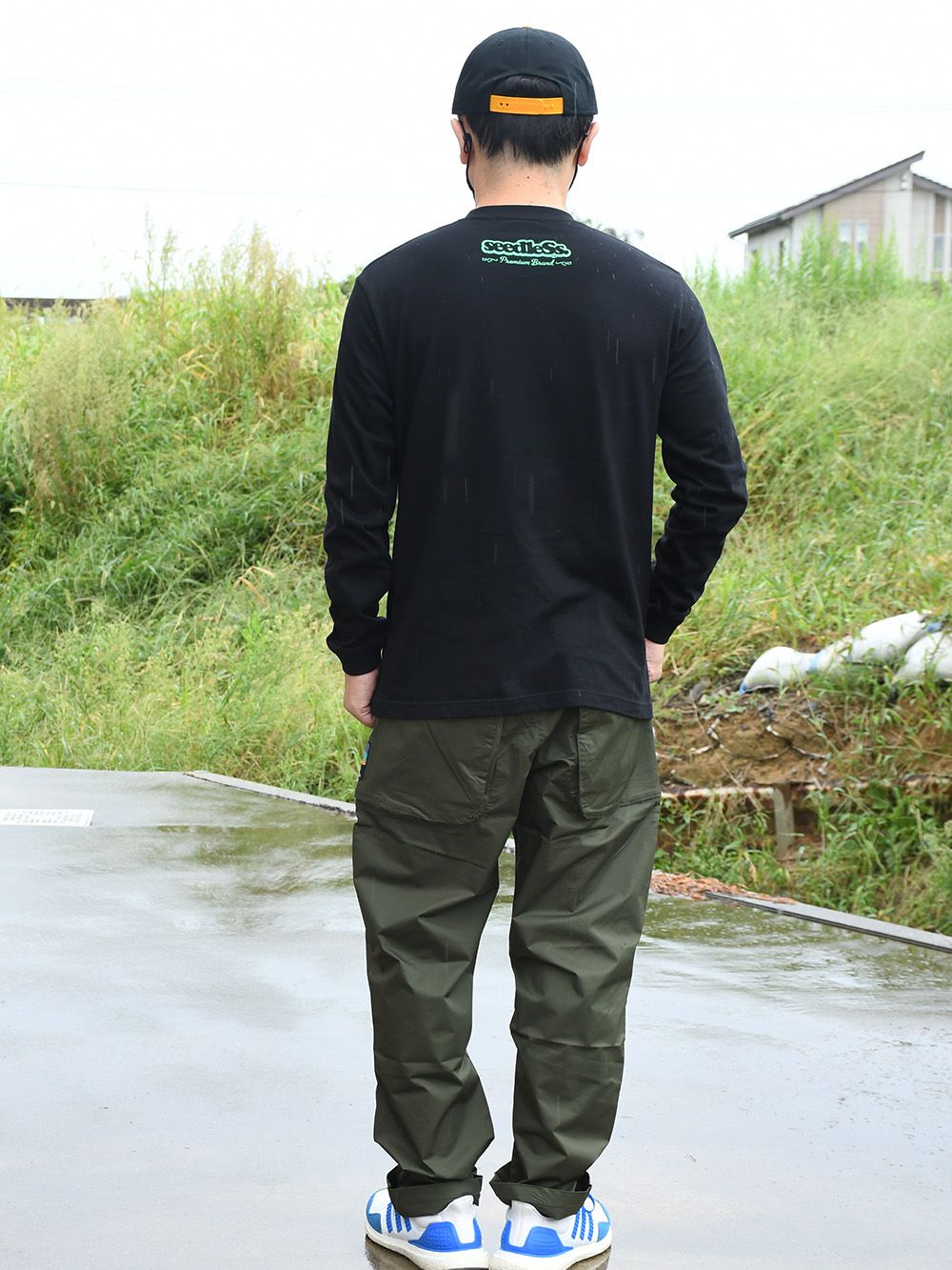 whorl s-dot LS tee