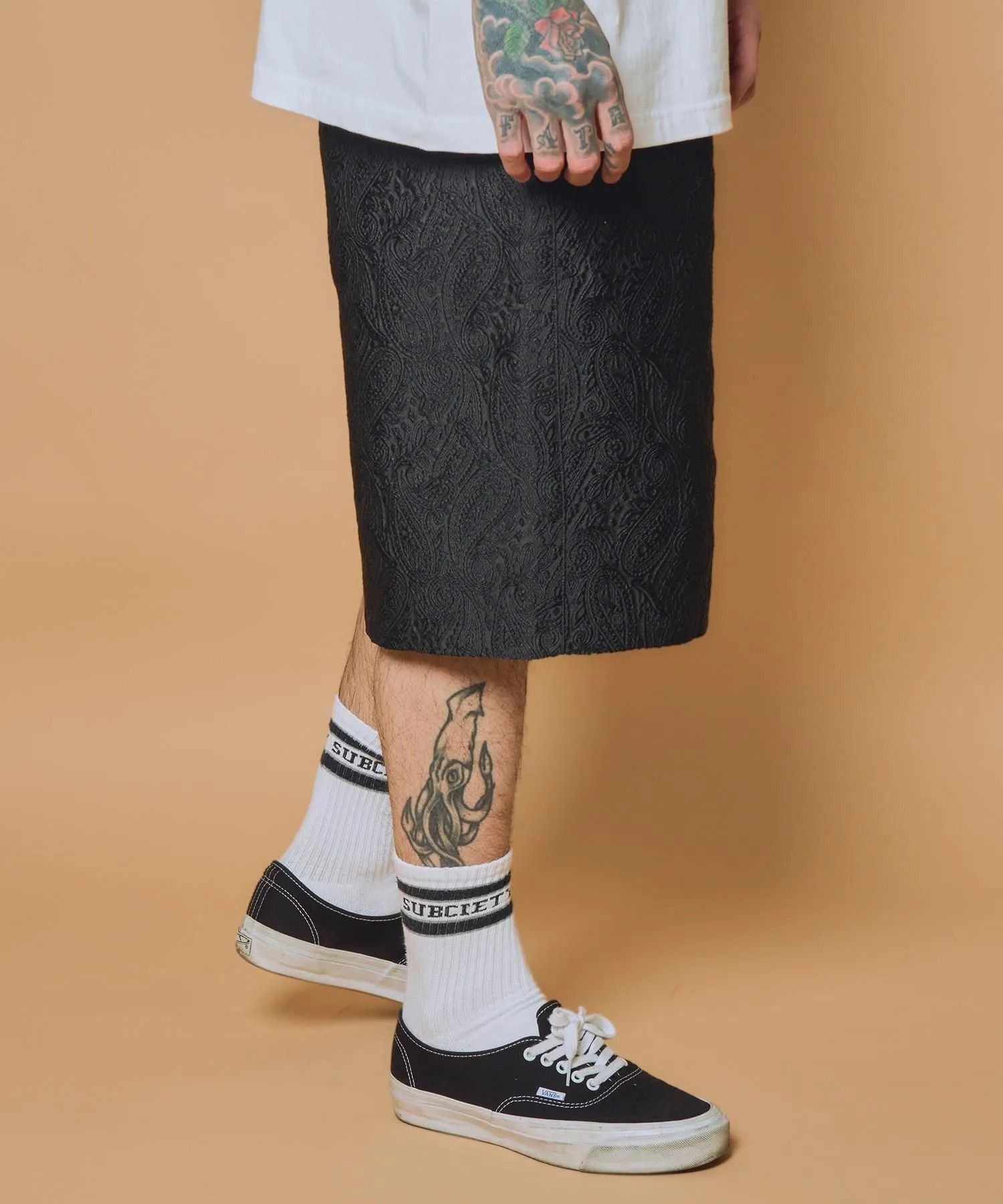 Jacquard paisley shorts