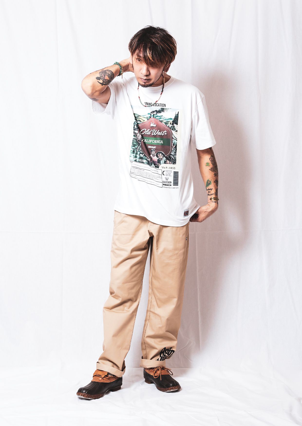 EASY PANTS - Sanskrit Logo