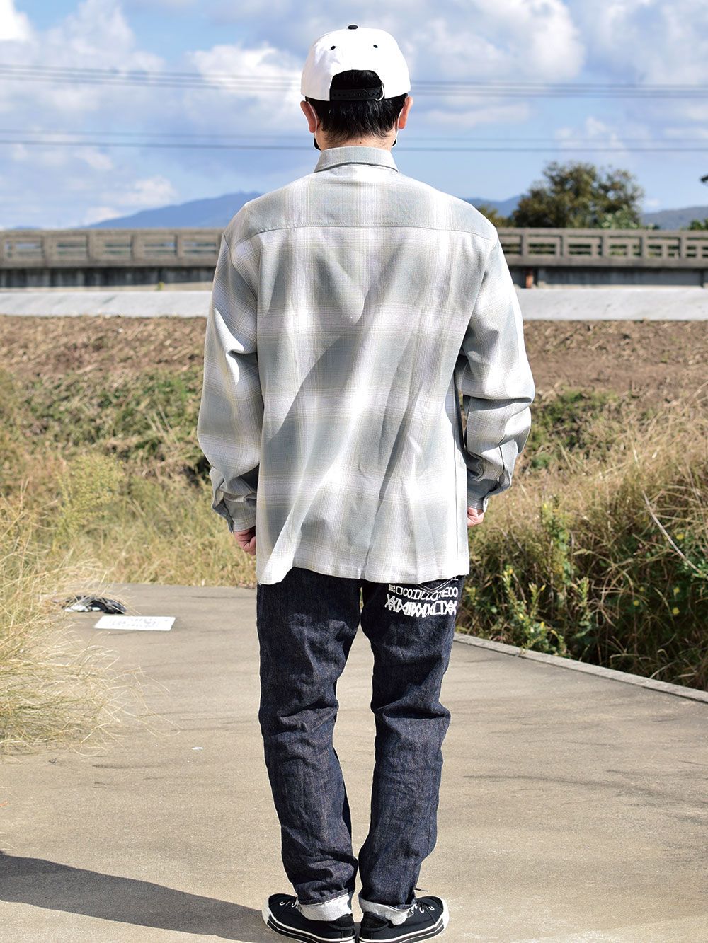 “OUTSIDER SHIRTS”