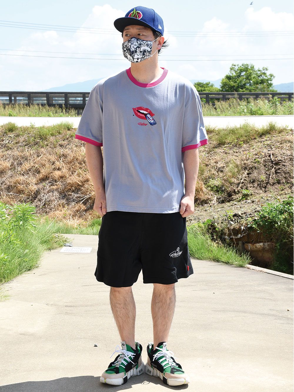 LIP RINGER-TEE