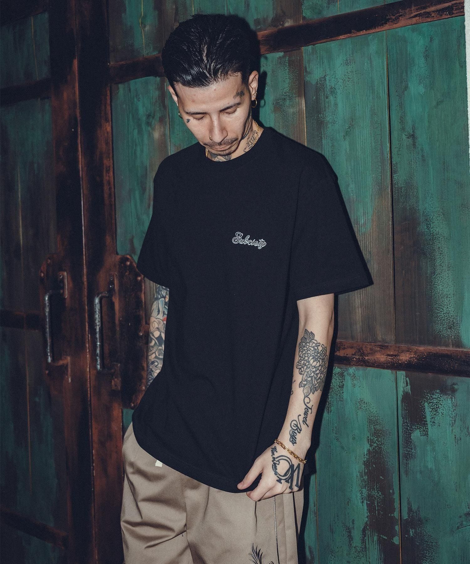 Dominate tee