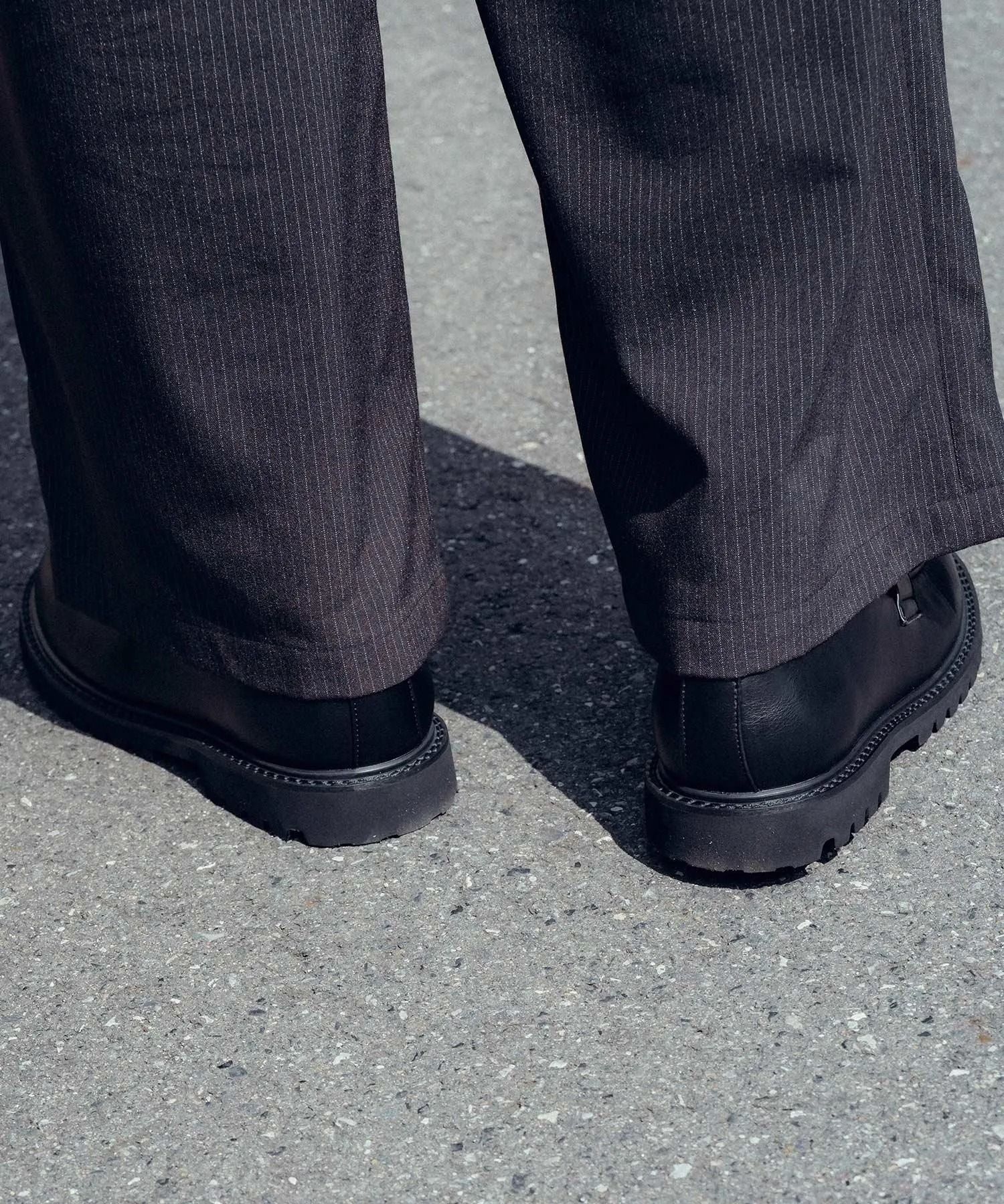 Metal plate loafers