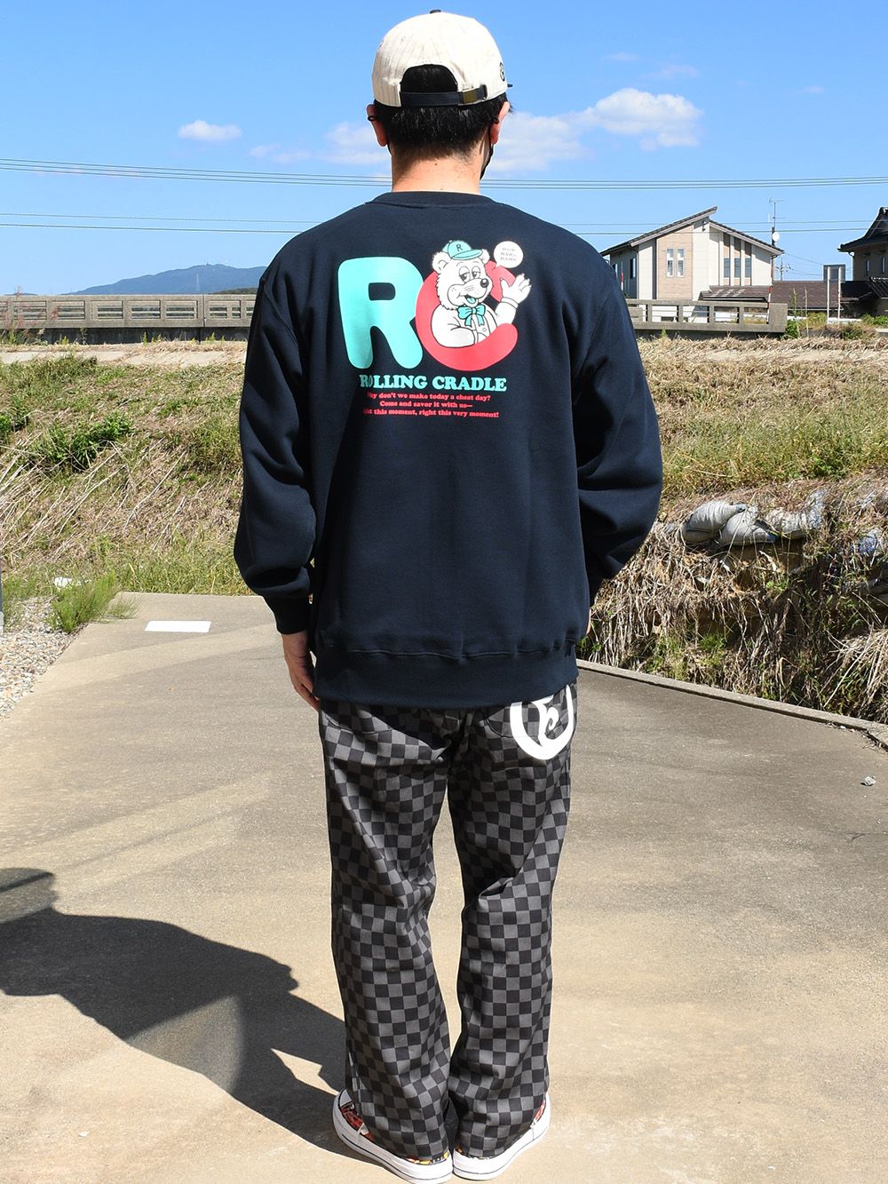 DINER SIGNBOARD CREW-NECK