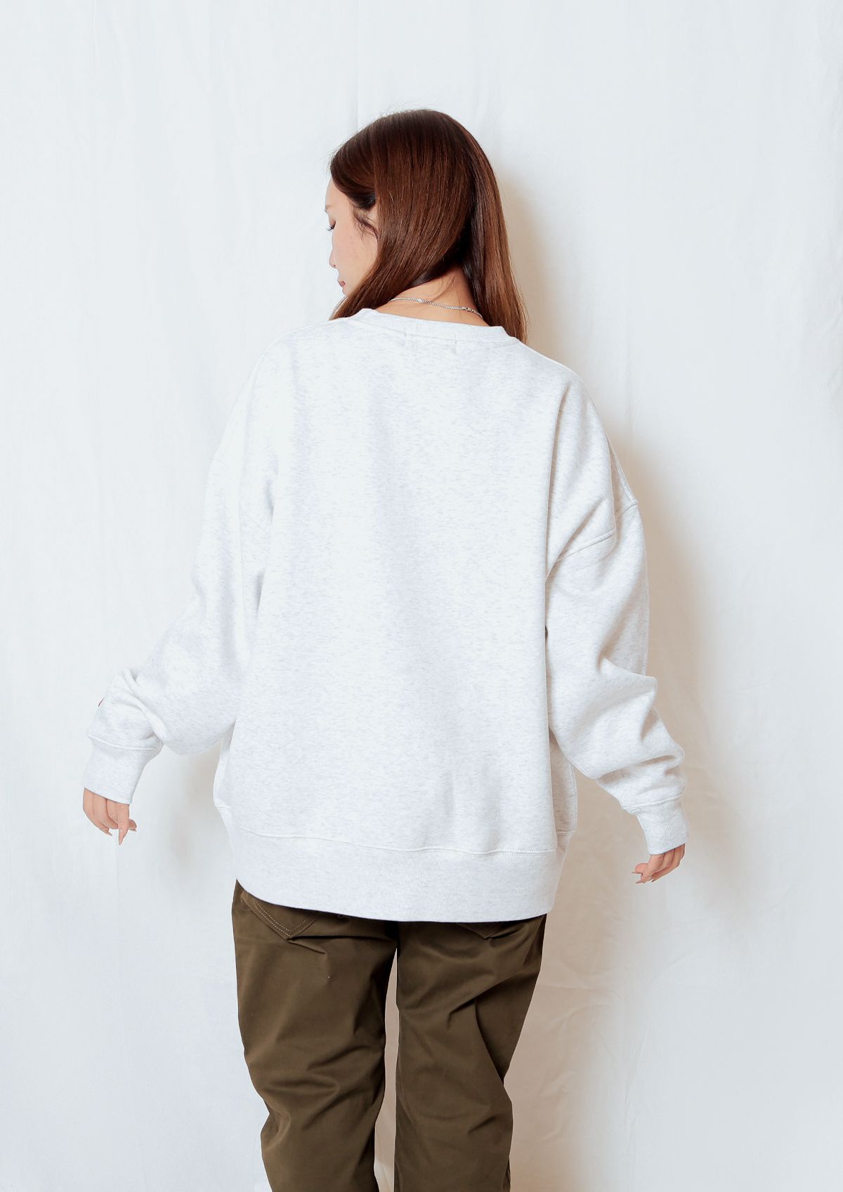 BIG SILHOUETTE CREW NECK- Foaming Logo