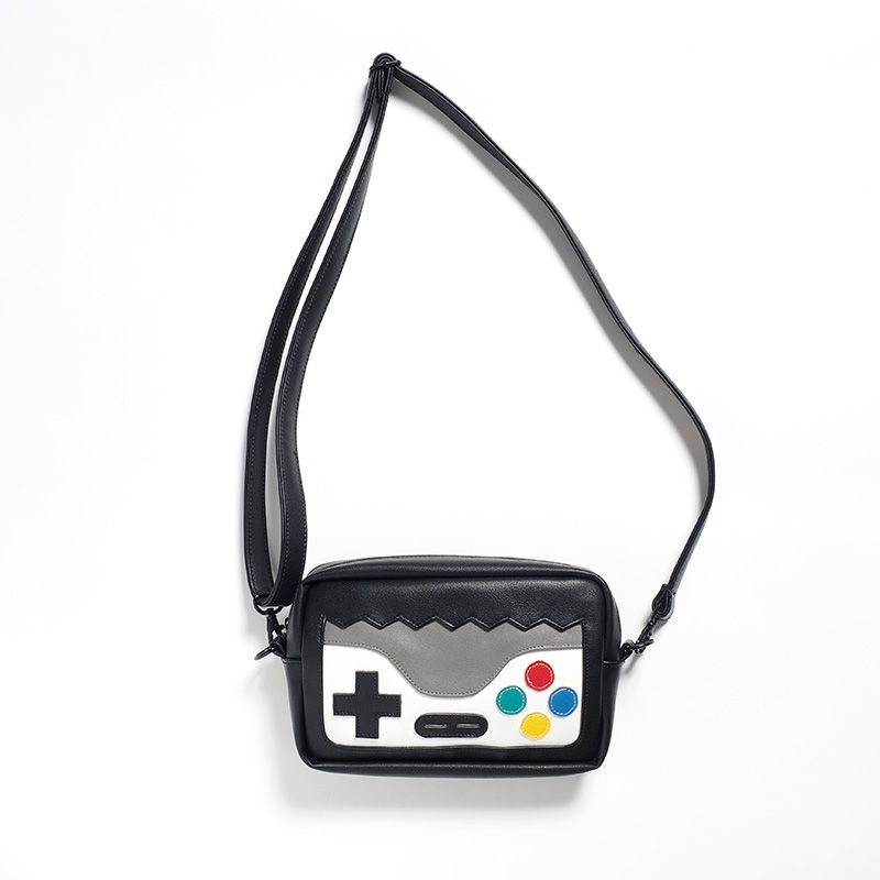 ゲームポシェット