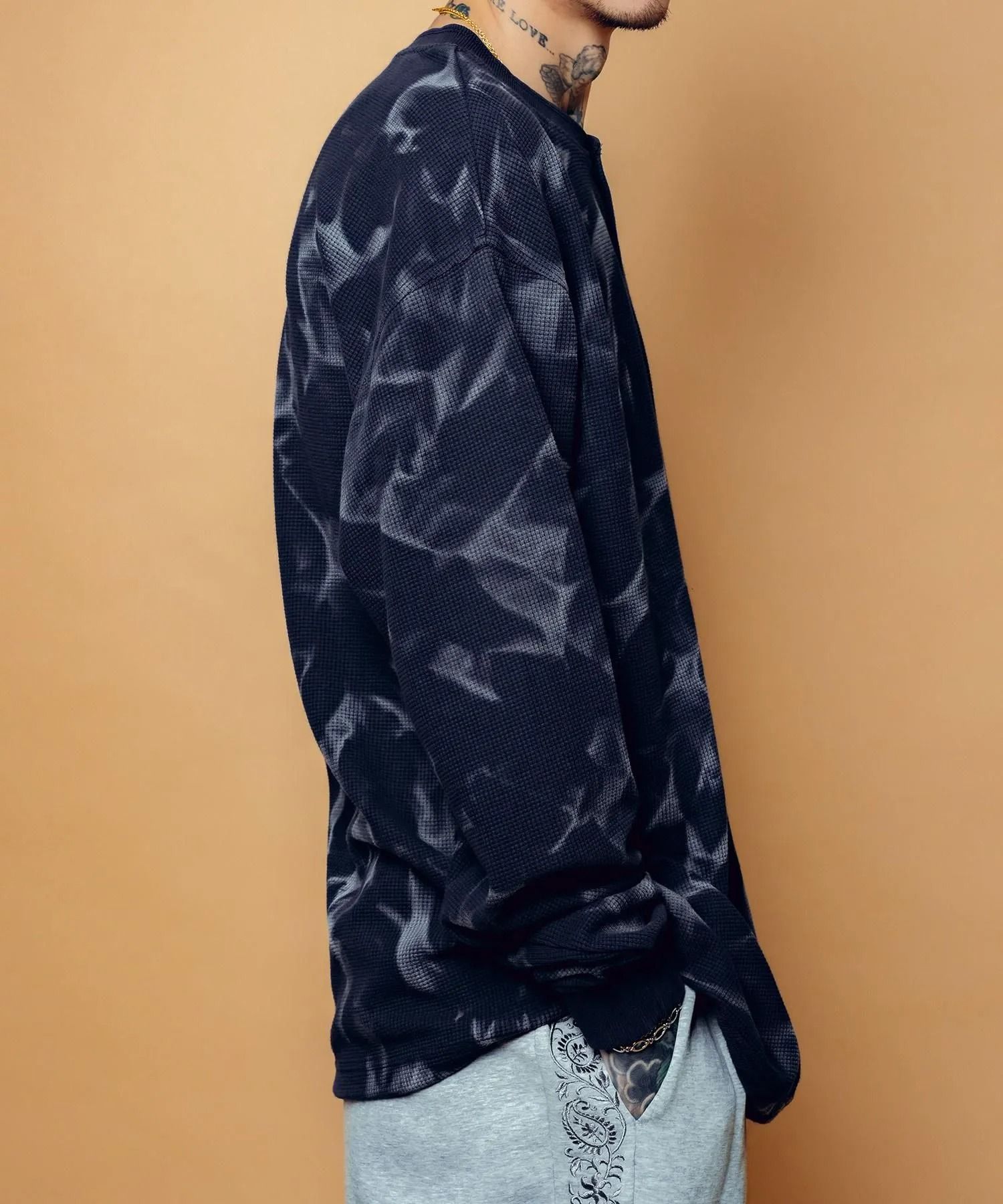 Henry neck waffle L/S