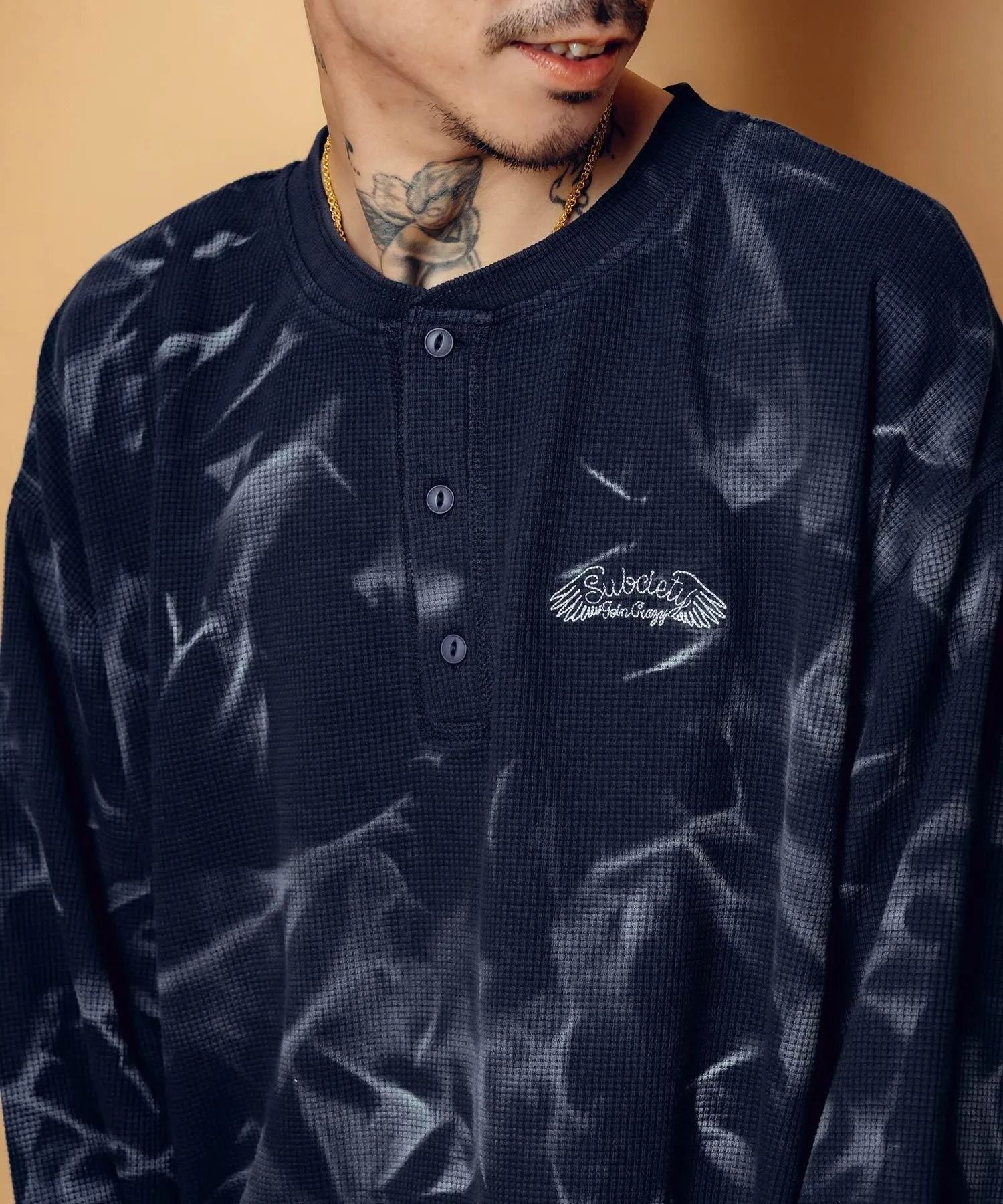 Henry neck waffle L/S