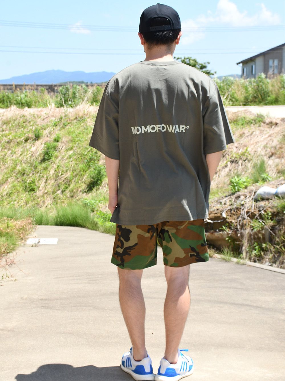 O/E Big silhouette Tee S/S - NO MOFO WAR