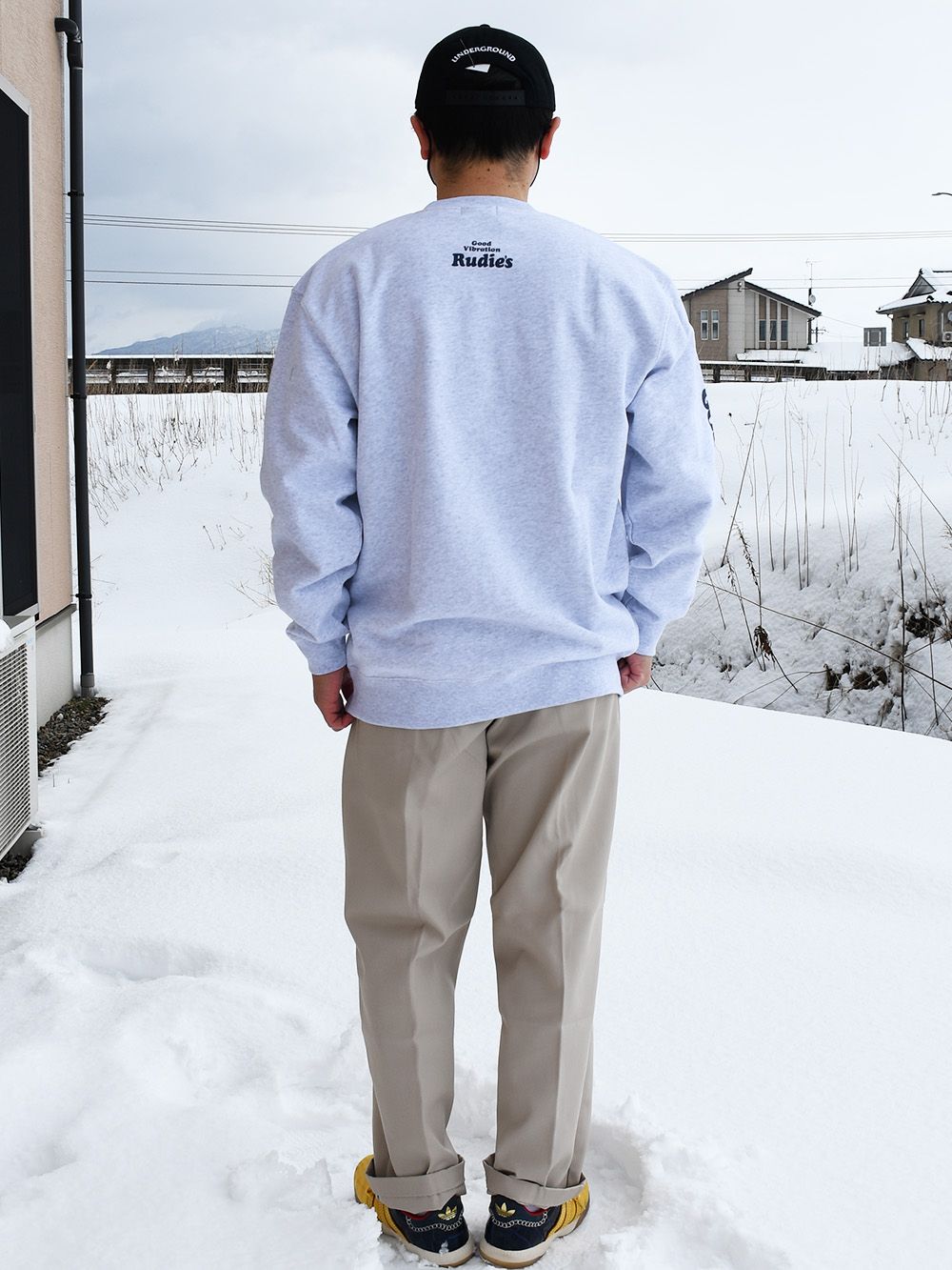 CURVY CREW-SWEAT