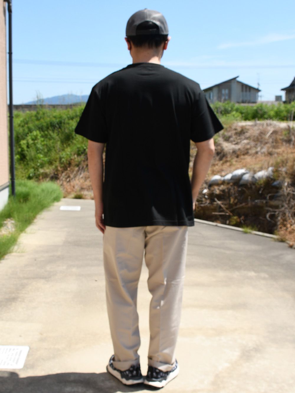 SLUM -SS TEE