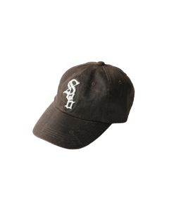 Fade faux leather cap
