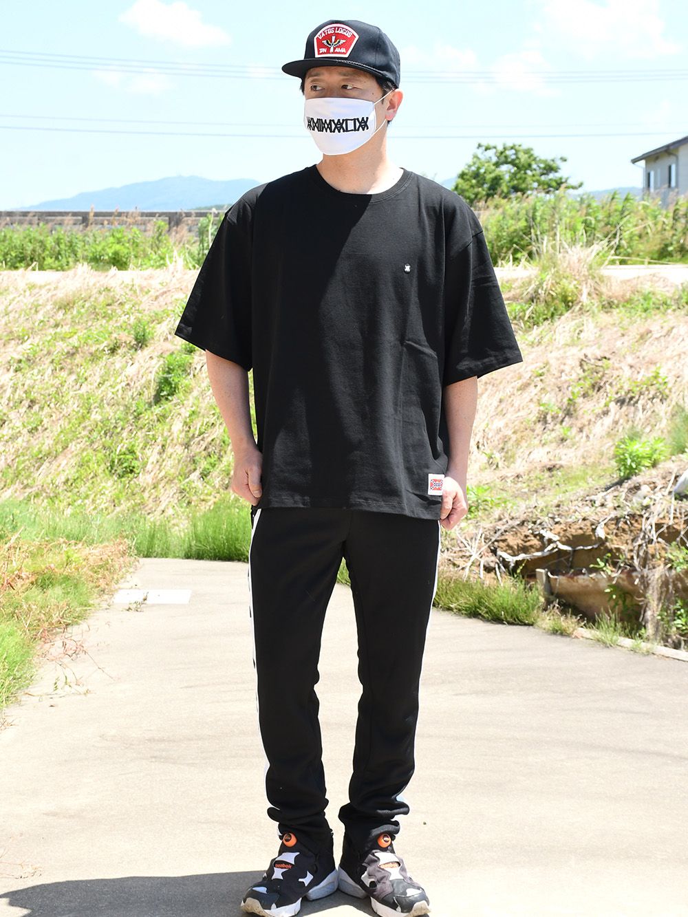 O/E Big silhouette Tee S/S - NO MOFO WAR