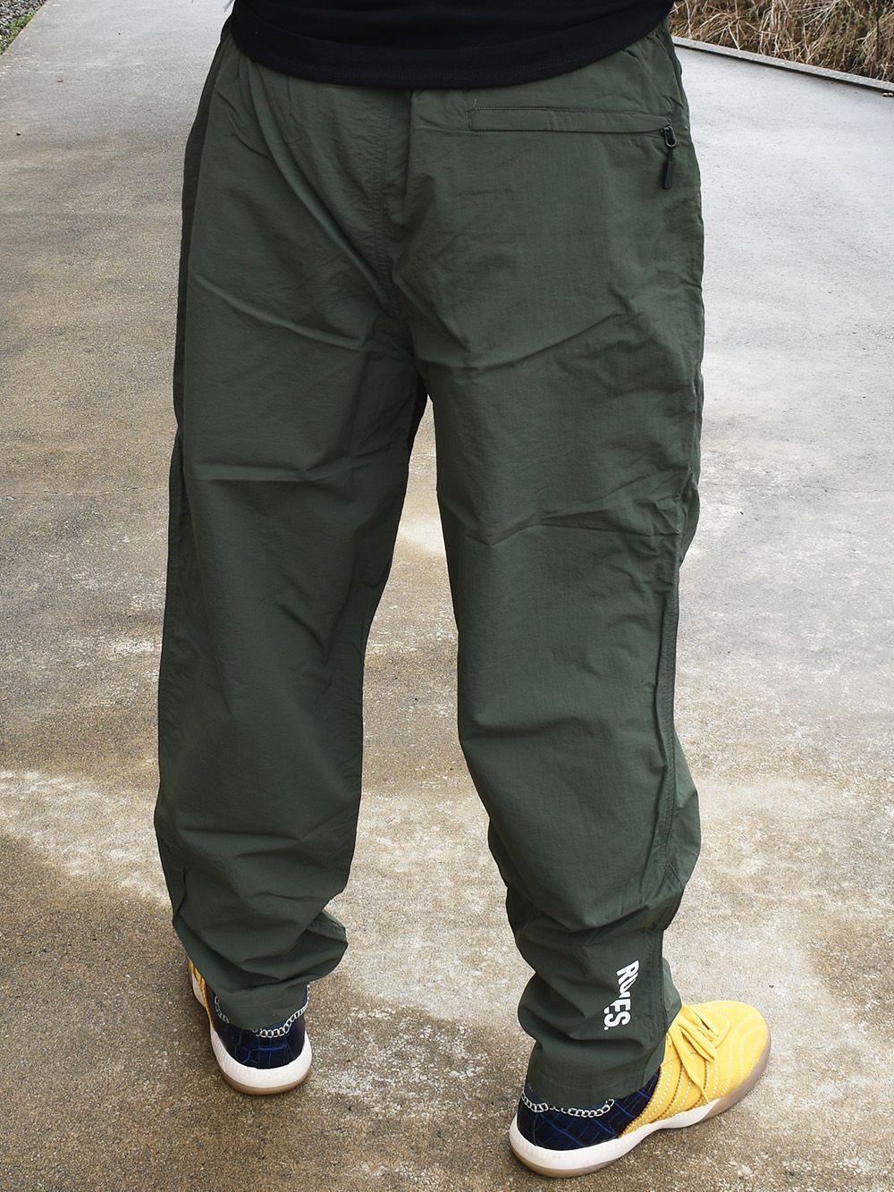 THICK PHAT NYLON-PANTS