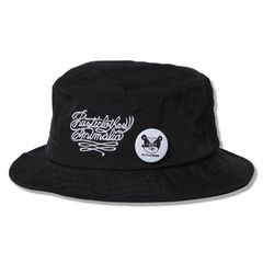 BUCKET HAT+BADGES