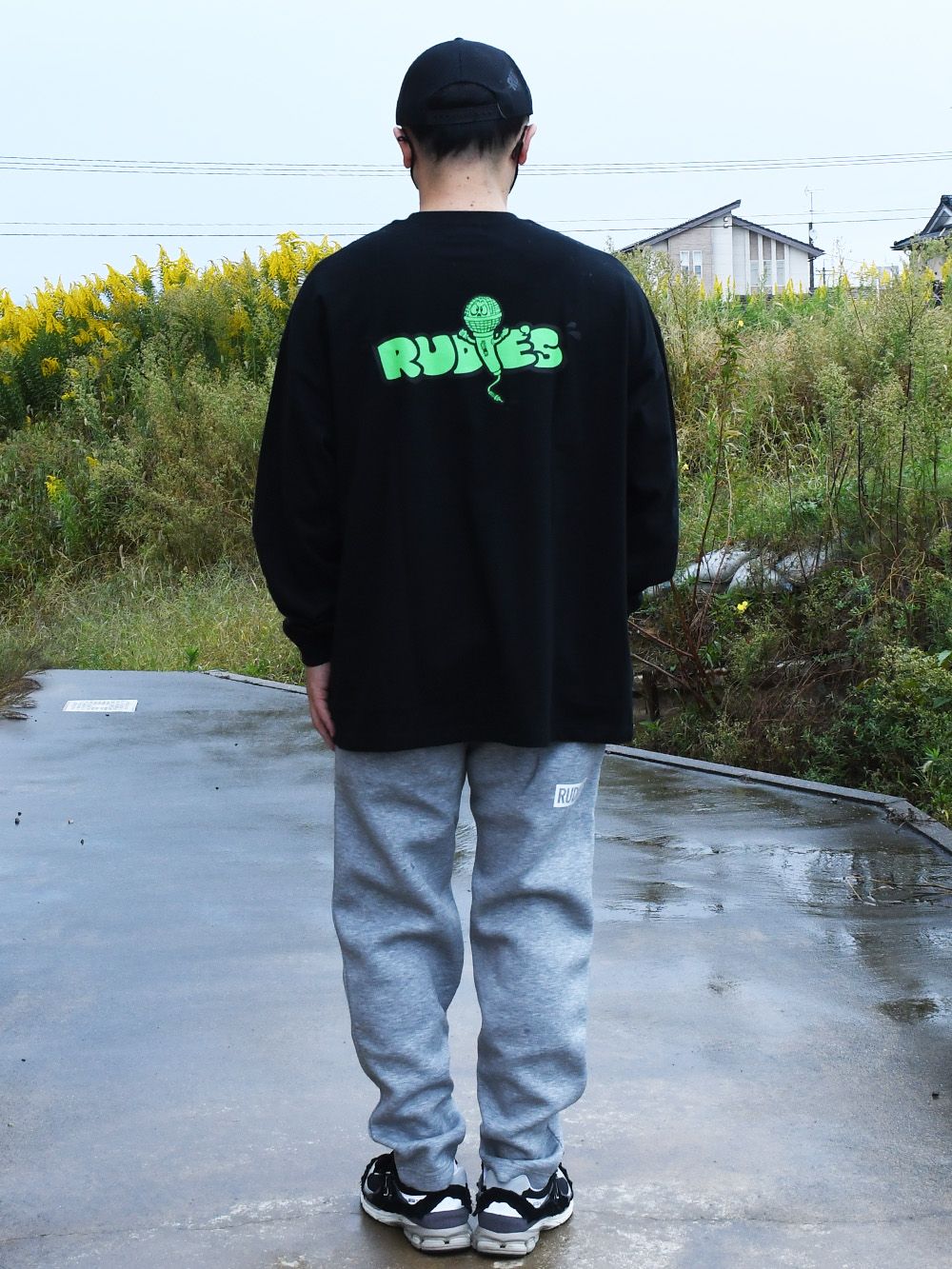 MIGHTY MIC BIGSILHOUETTE LS-TEE