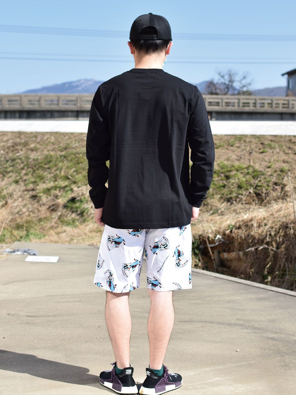 HIDE & SEEK L/S T