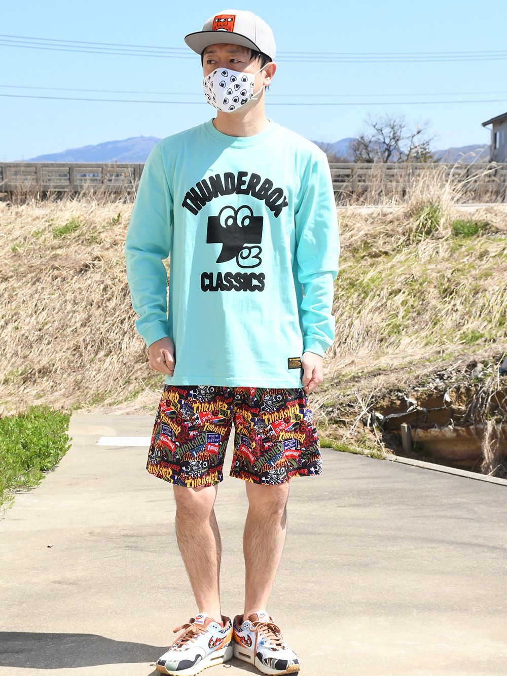 Sticker ALLOver SHORTS