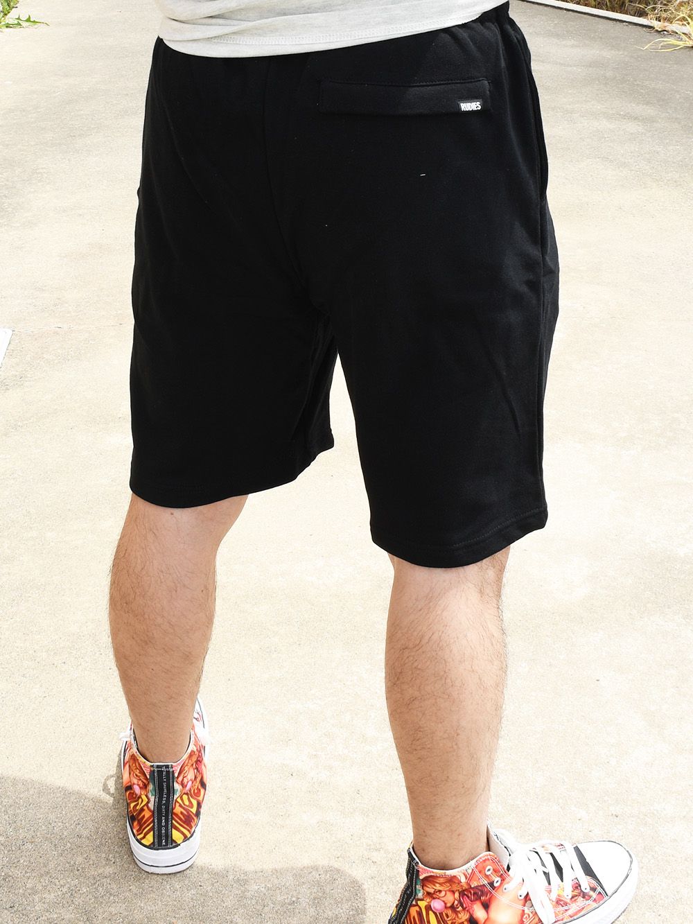 SLICK SWEAT-SHORTS