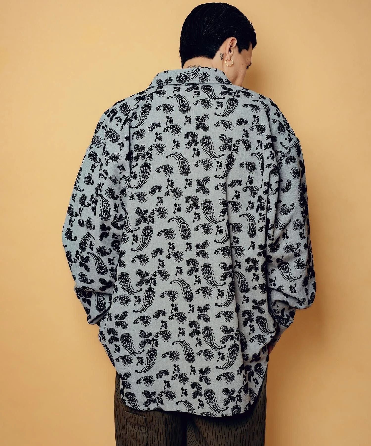 Flocky paisley shirt