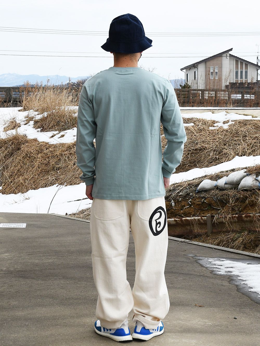 BREAK TIME LONG-SLEEVE