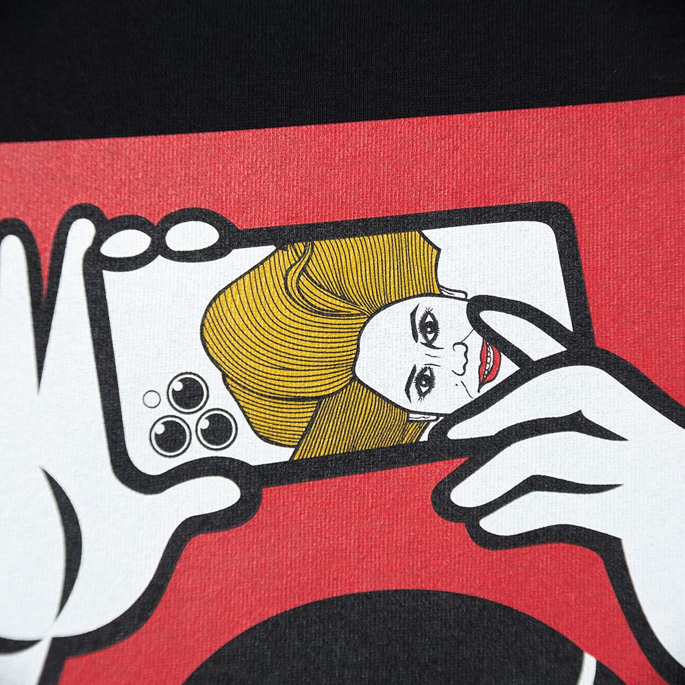 ［PDSxデヴィ・スカルノ］ アイツのスマホに夫人TEE