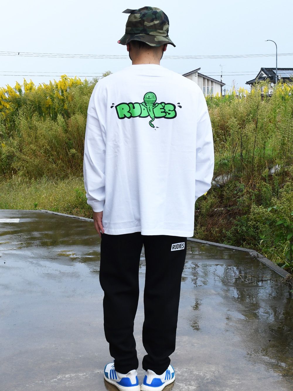 NEWデザイナーによるROCKなアイコンが目を引くロンT！
