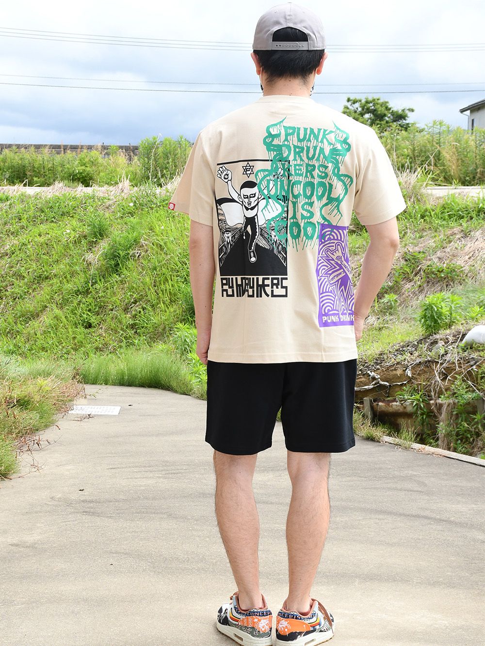 メニメニプリントTEE