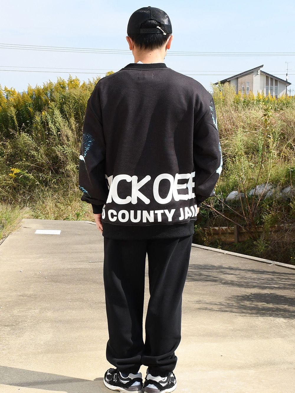 PATTERNED ALL OVER CREW - Skunks