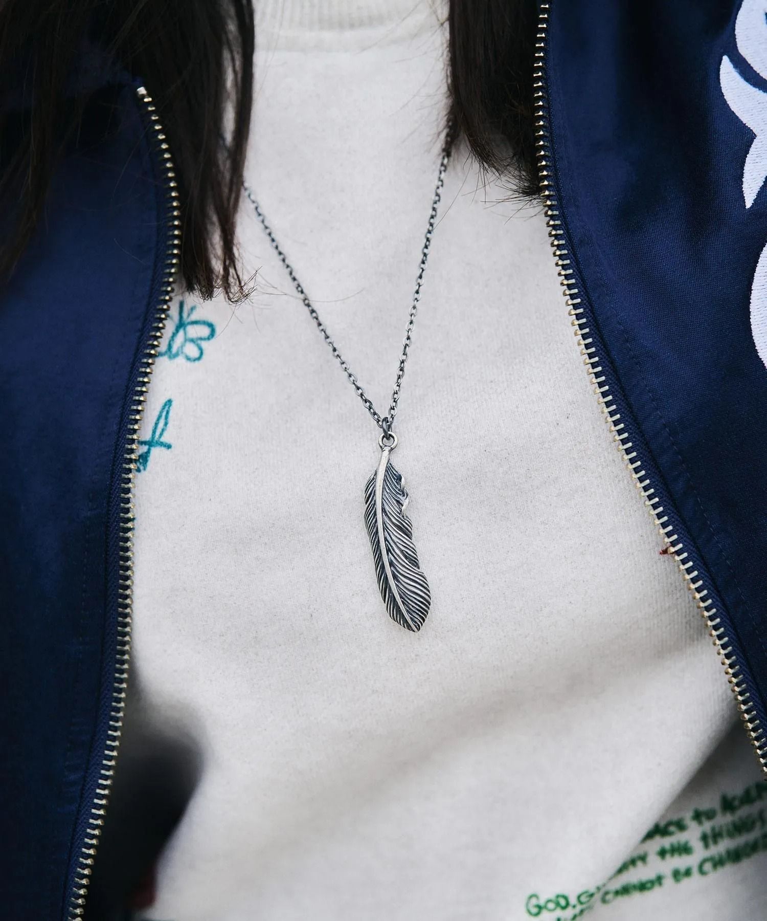 Metal necklace-feather-