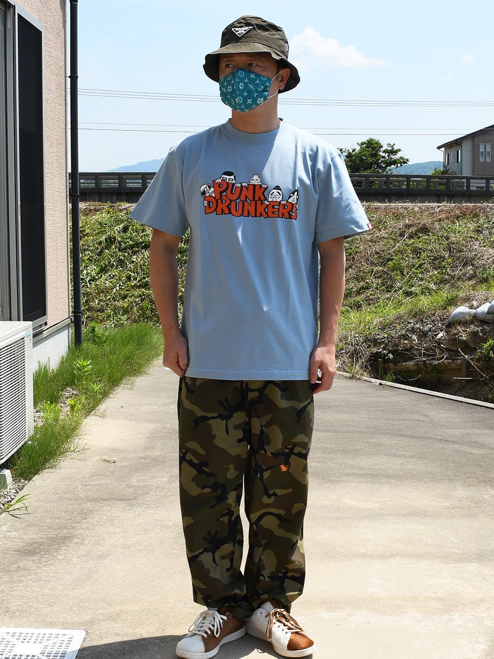 勢揃いロゴTEE