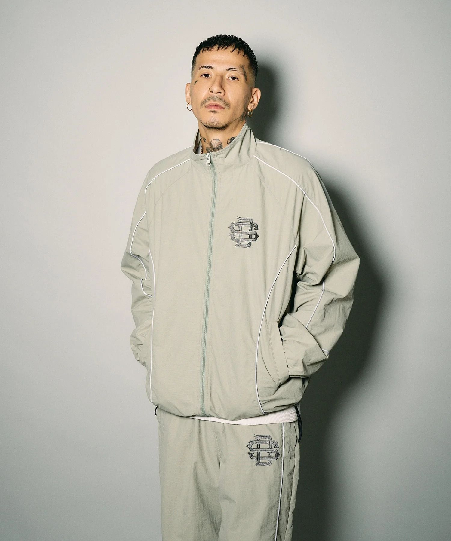 Reflective piping nylon jkt