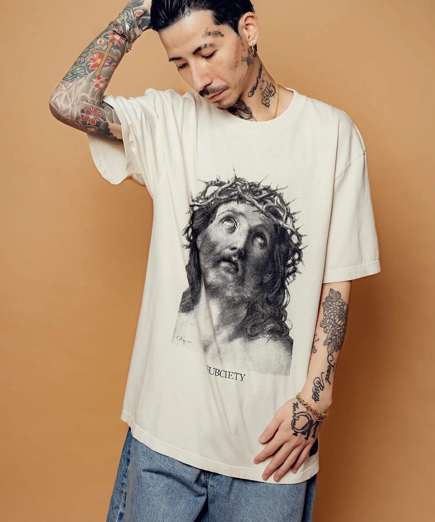 Jesus tee