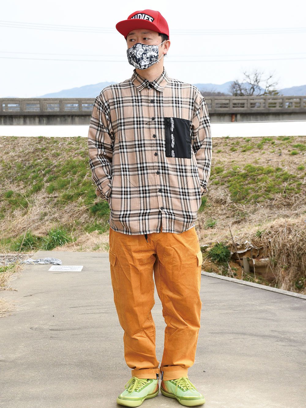 BLACK HEART CHECK-SHIRTS