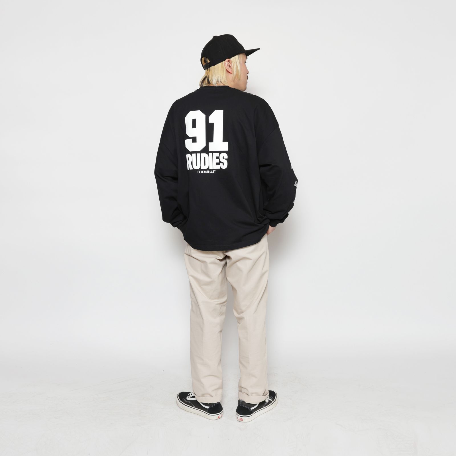 PASTE BIGSILHOUETTE LS-TEE