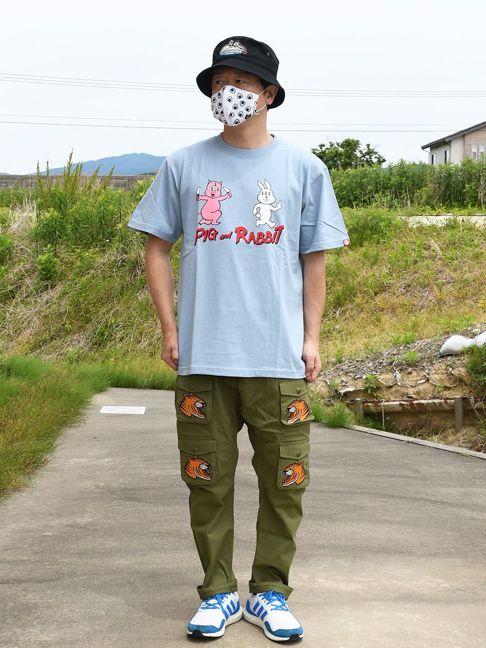 うさぎとぶたTEE
