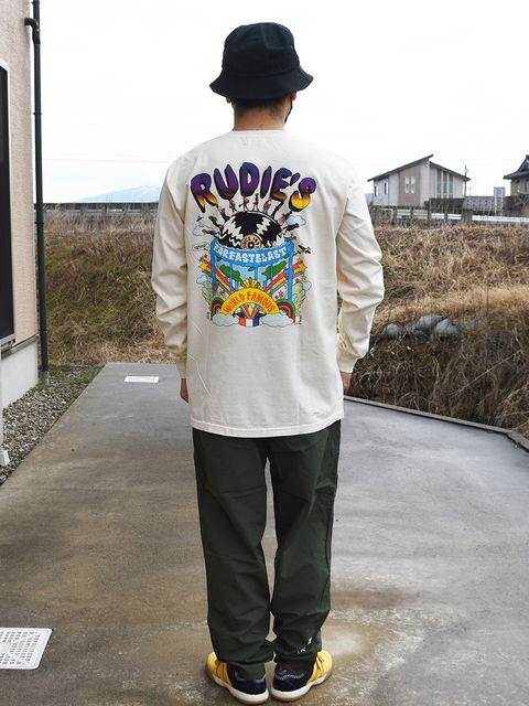 音楽を愛する方、音楽を信じる方に着てほしい。