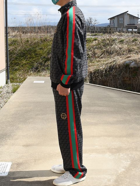 なんかどの店入っても、いつもより待遇良いような・・？