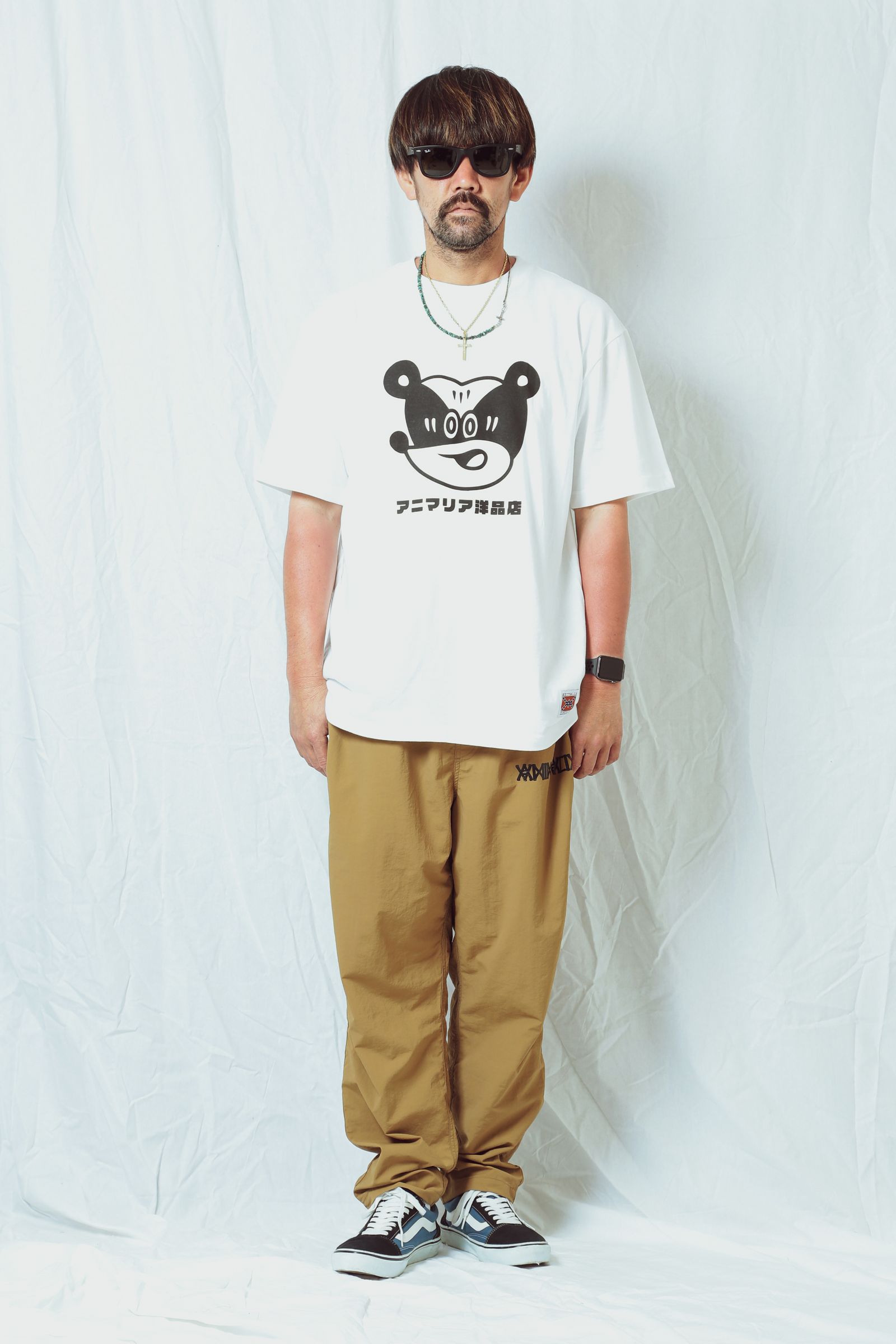CLOTHING-STORE