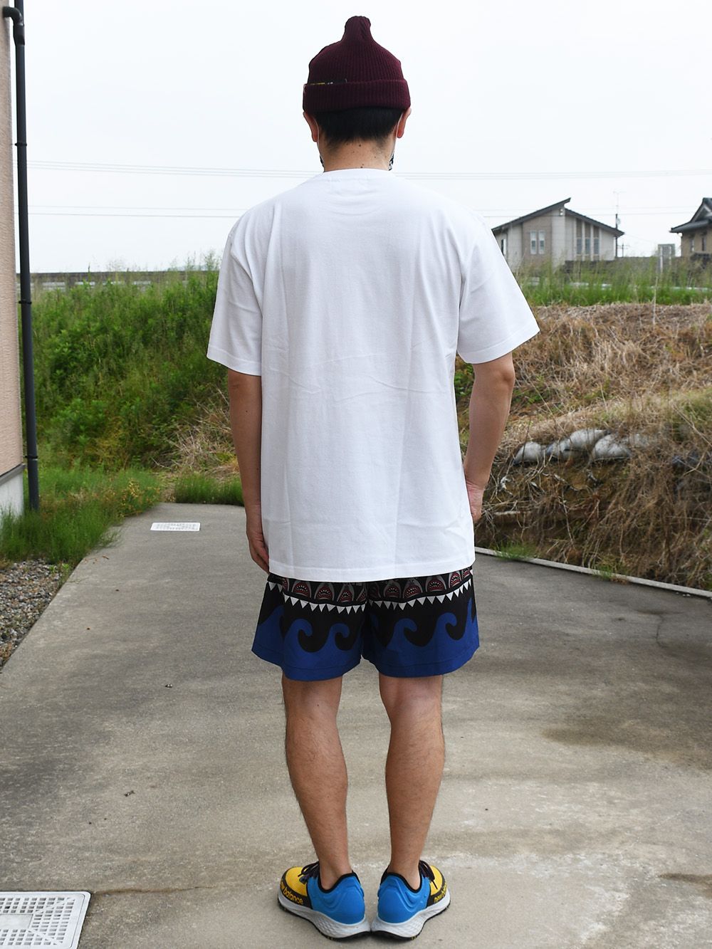 NO HEROES Tee