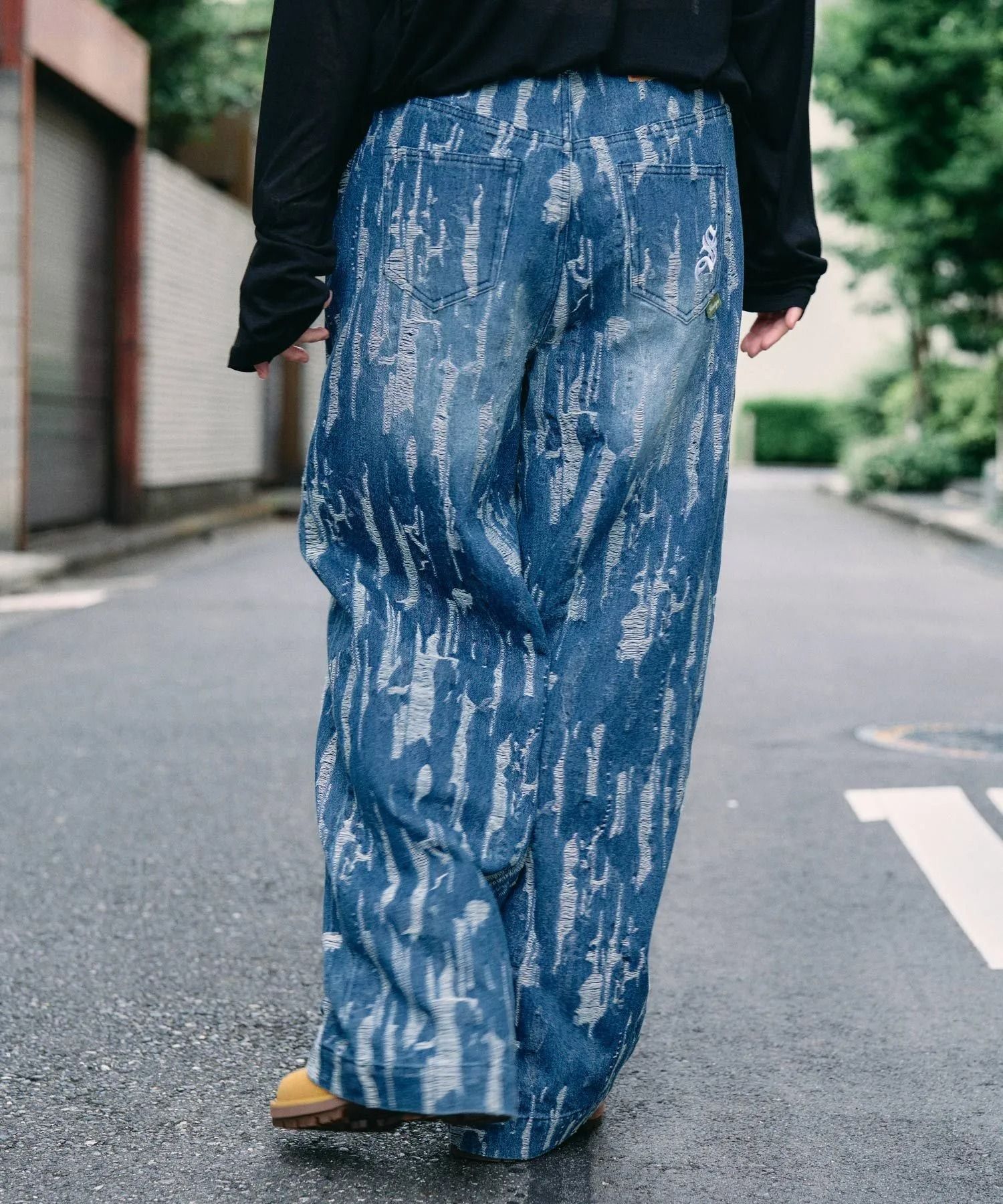Splited denim pants